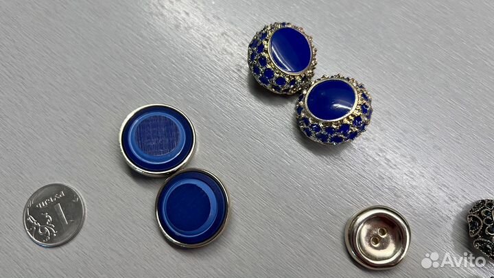 Пуговицы Uterque