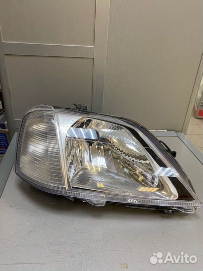 Фара передняя правая 551-1153R-LD-EM renault logan