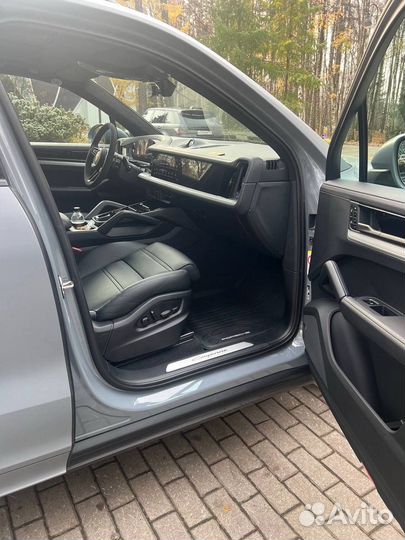 Porsche Cayenne Coupe 3.0 AT, 2024, 5 370 км