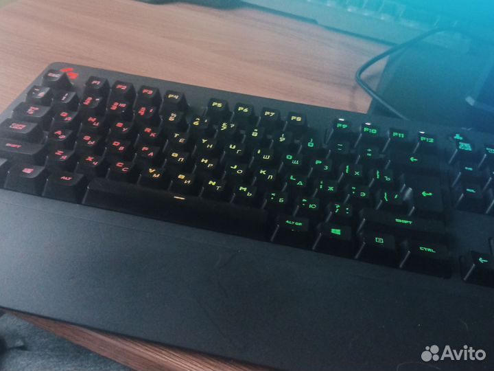 Клавиатура logitech g213