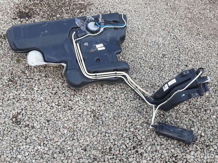 Бензин Volkswagen polo седан