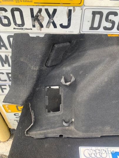 Обшивка багажника левая Ford Focus 3 1.6 iqdb 2011