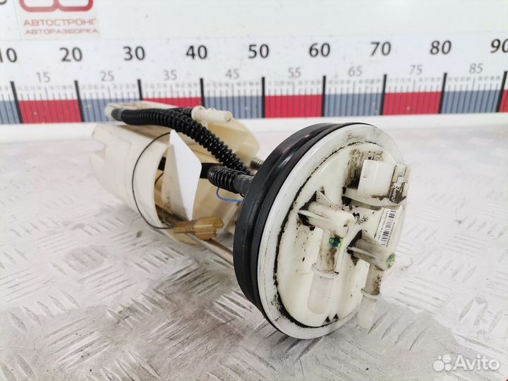 Датчик уровня топлива Renault Koleos 2008