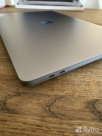 MacBook Pro 16 (2019), 1000 гб, Core i9, 2.3 ггц