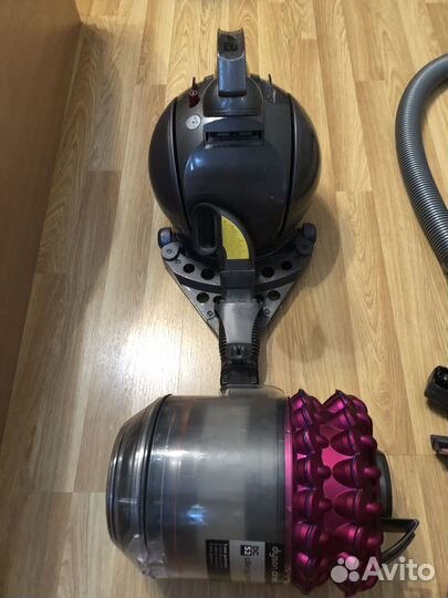 Пылесос dyson dc52