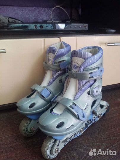 Роликовые коньки