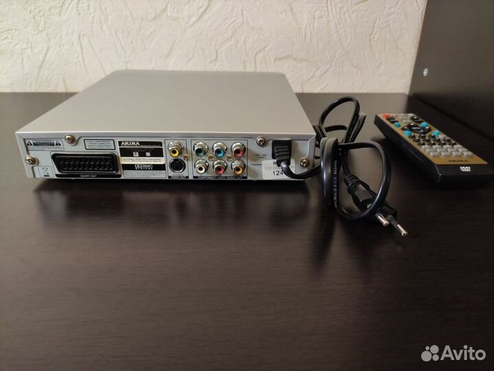 DVD плеер akira 2103DR