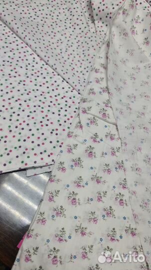 Много ситца в мелкий рисунок