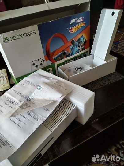 Xbox One S + Game Pass Ultimate