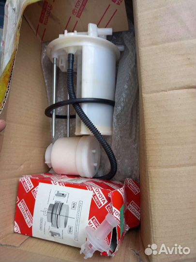 Продам бензонасос Toyota Rav4