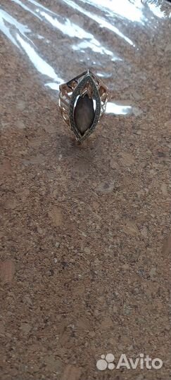 Женское золотое кольцо 585