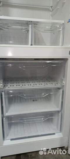 Холодильник Indesit