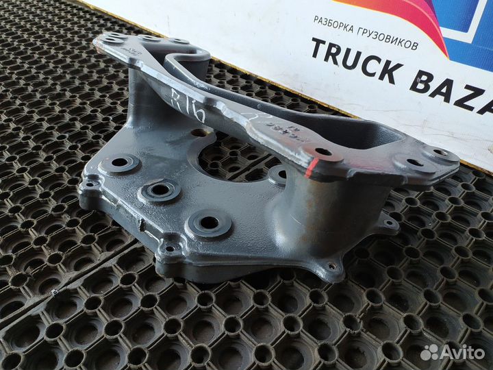 7482314234 Кронштейн гура Renault Premium