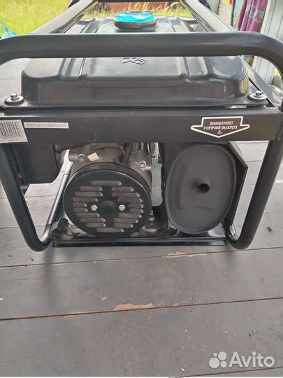 Бензиновый генератор Huter DY4000L