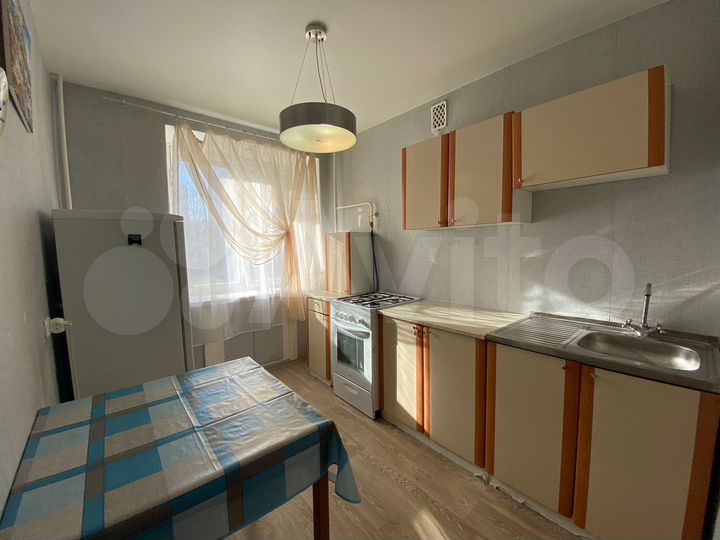 2-к. квартира, 46 м², 4/9 эт.