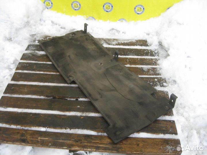 Шумоизоляция двс левая 5010574260 renault trucks