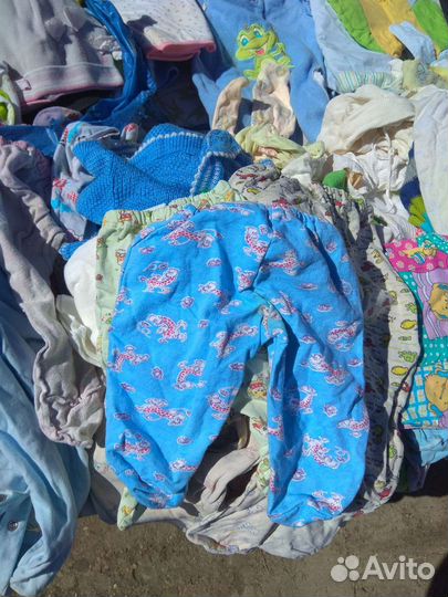Продам детские вещи от рождения до -4 месяцев