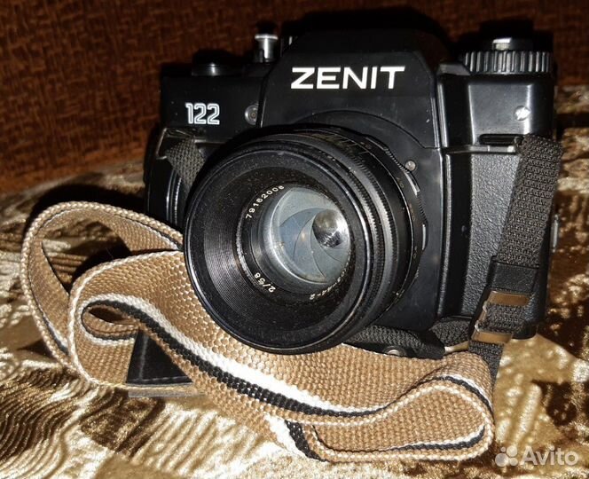 Два плёночных фотоаппарата