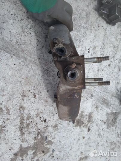 Коллектор впускной Лада 2106