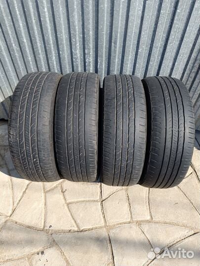 Bridgestone Dueler H/T 215/60 R17 96H