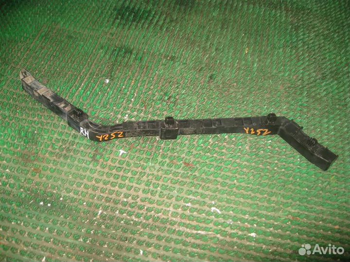 Кронштейн бампера заднего правый Honda Accord 8