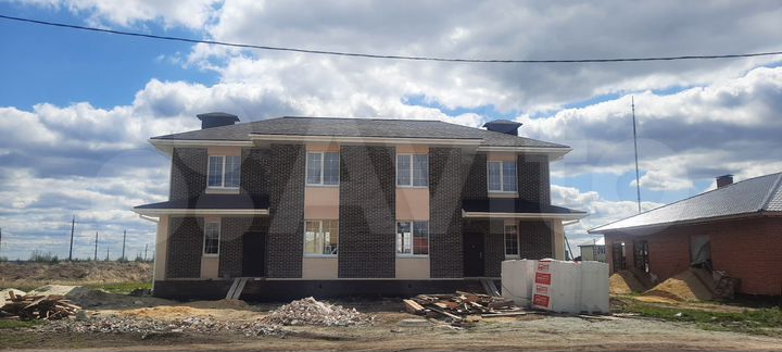 Таунхаус 140 м² на участке 5 сот.