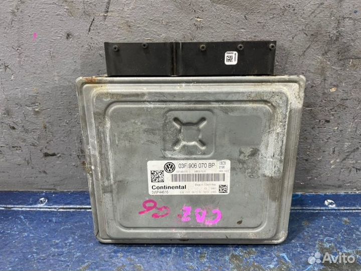 Эбу двигателя Volkswagen Polo 5 6R HB