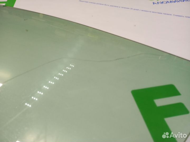 Стекло водительское опускное Кадиллак хт5