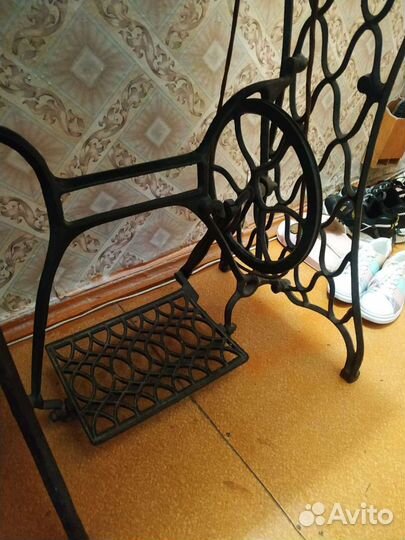 Швейная машинка (старый немец)