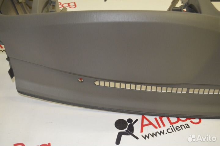 Торпедо Toyota 100 (правый руль)