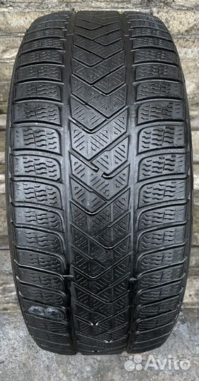 Pirelli Winter Sottozero 3 255/45 R19