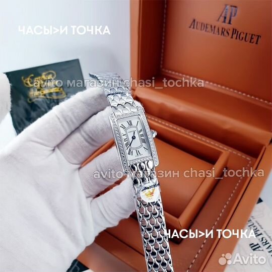 Наручные часы Cartier Tank