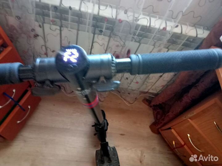 Продам электросамокат