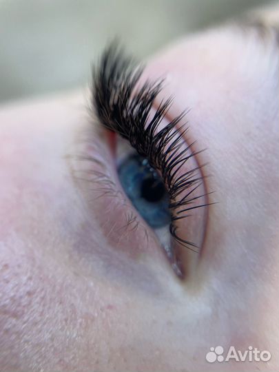 Наращивание ресниц/Архитектура бровей