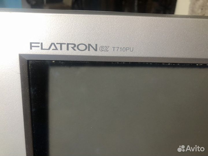 Монитор ЭЛТ для компьютера LG Flatron