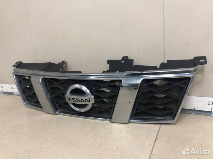Б/У Решетка радиатора 62310JG40A nissan