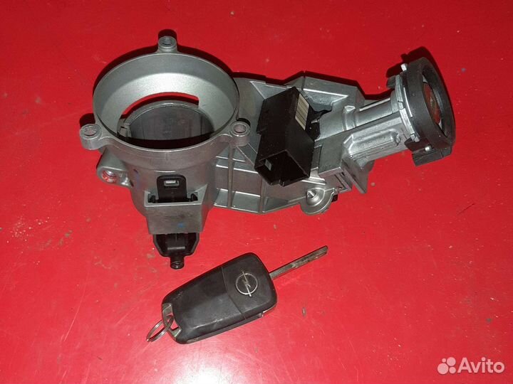 Замок зажигания Opel Corsa D