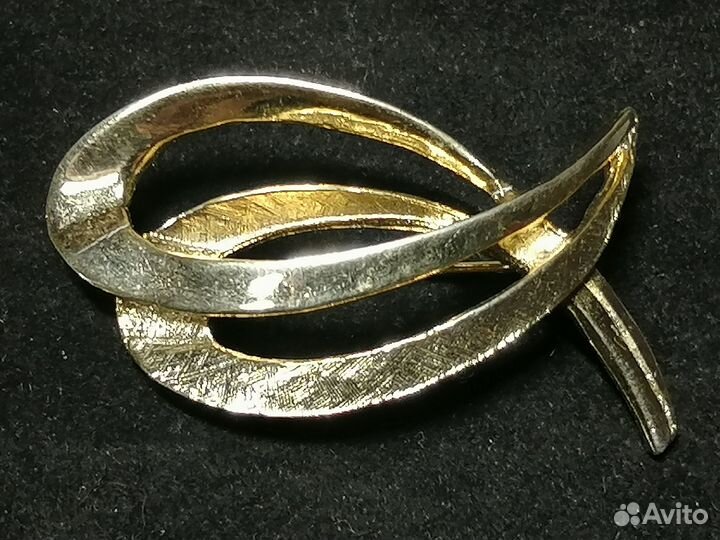 Винтажная брошь. Рыбки. Жёлтый металл. Англия