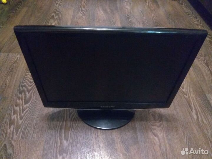 Монитор samsung