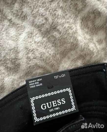 Джинсы guess