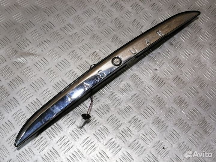 Накладка двери багажника Jaguar S-type 1999 2008