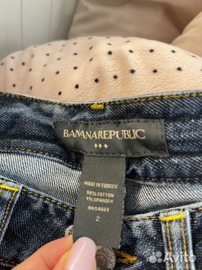 Джинсовые шорты до колен Banana Republic S