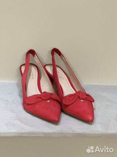 Босоножки женские