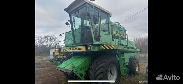 Комбайн Ростсельмаш Дон 1500Б, 2003