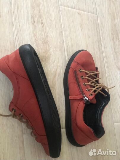 Обувь женская