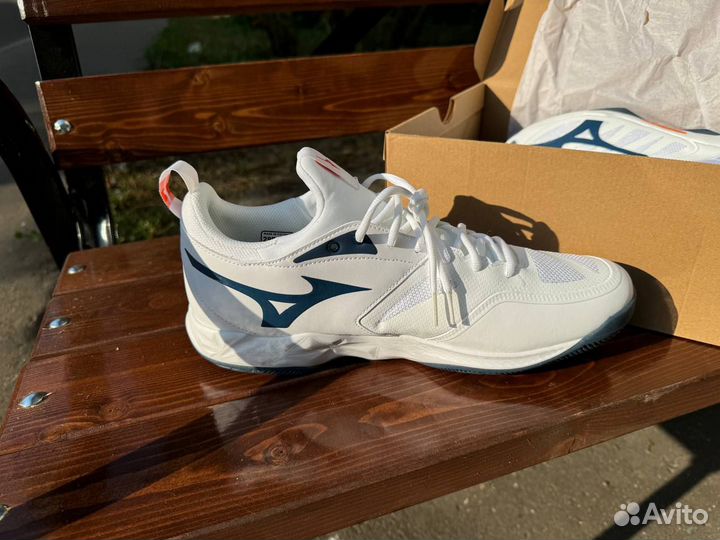 Волейбольные кроссовки mizuno