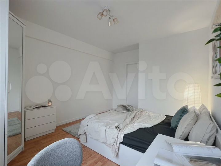 Комната 15 м² в 4-к., 2/18 эт.