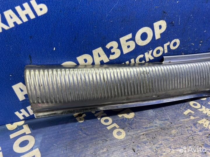 Накладка замка багажника Volkswagen Passat B5