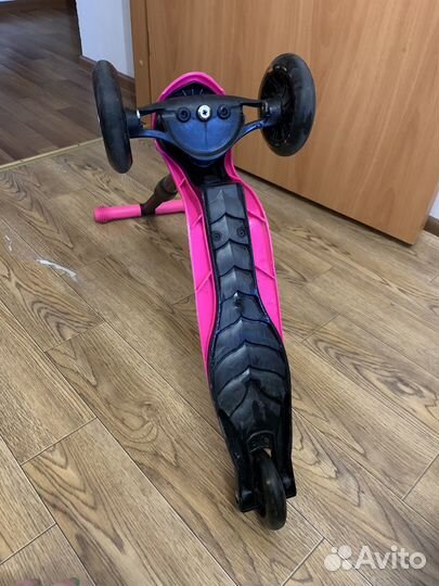 Самокат детский со светящимися колесами