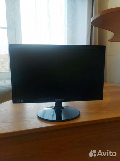Монитор Samsung 17